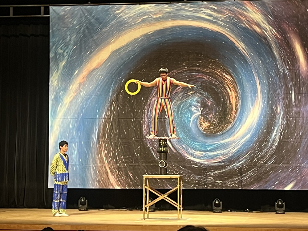 芸術鑑賞教室　バランス